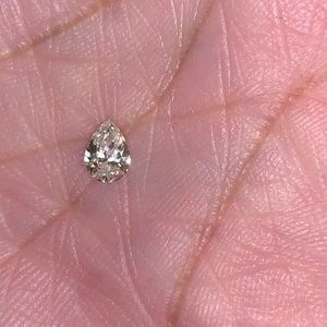 1/2 carat pear diamond